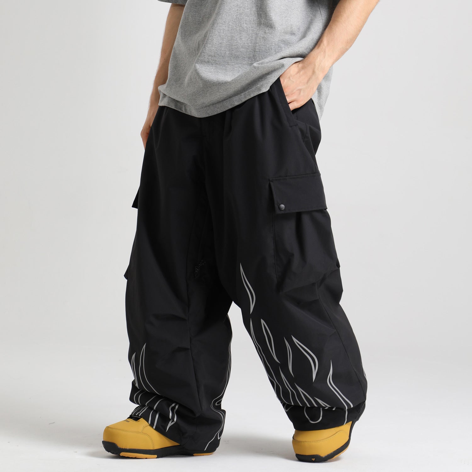 Reflective Baggy Snow Pants — SnowAura