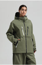 Traverse Utility Snow Jacket model view 8